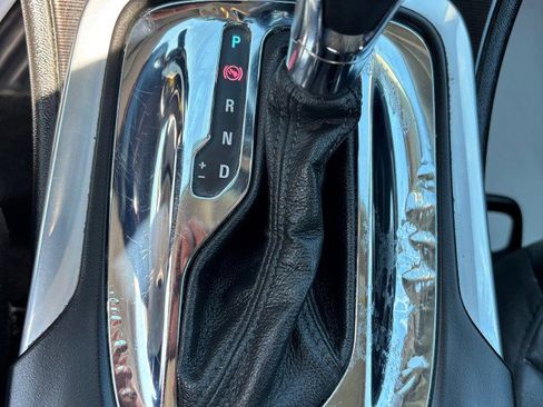 Used 2016 Buick Regal image 16