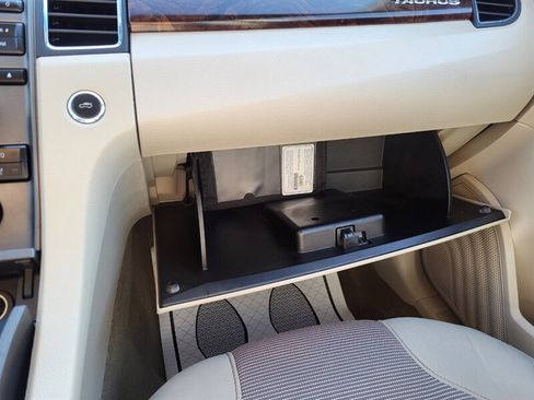 Used 2012 Ford Taurus SEL image 24