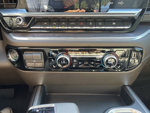 New 2026 GMC Sierra 1500 SLT w/ SLT Premium Plus Package image 27