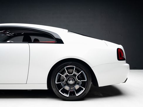 Used 2020 Rolls-Royce Wraith image 21