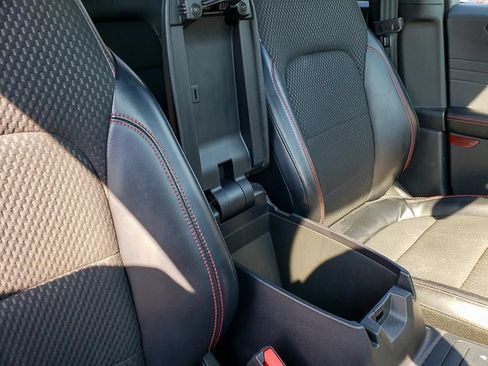 Used 2023 Ford Escape ST-Line FWD image 32