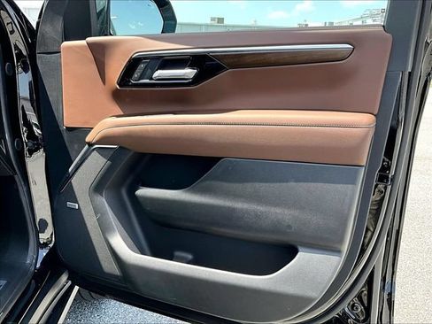 New 2026 Chevrolet Tahoe High Country AWD/4WD image 31