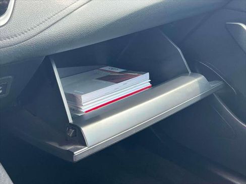 Certified 2024 Toyota Corolla SE image 30