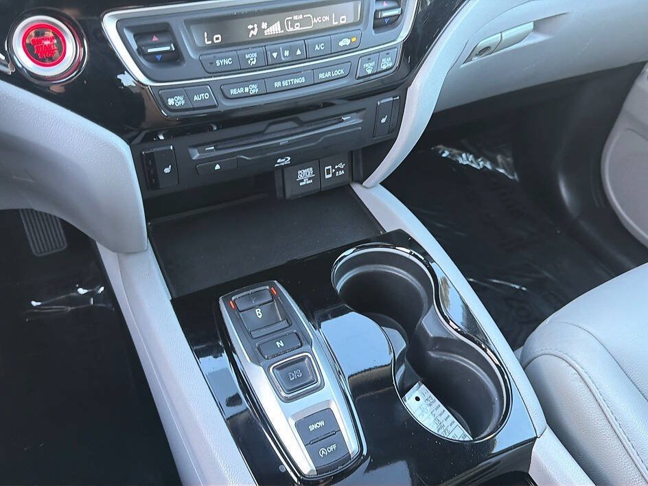 Used 2019 Honda Pilot Touring image 13