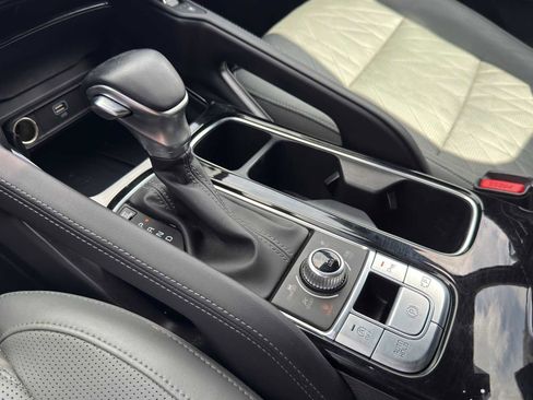 Certified 2023 Kia Telluride SX Prestige X-Line AWD/4WD image 16