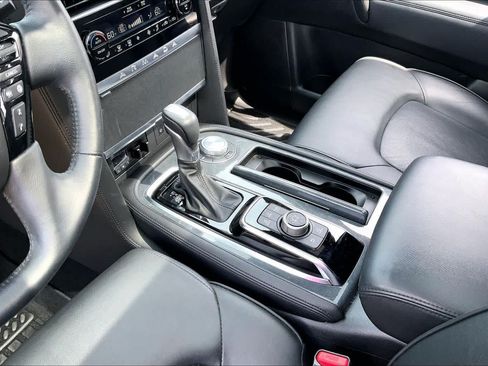 Certified 2024 Nissan Armada SL w/ Midnight Edition Package AWD/4WD image 15