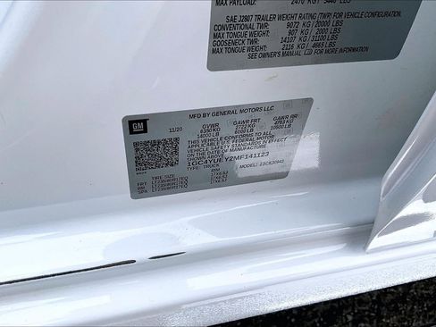 Used 2021 Chevrolet Silverado 3500 LTZ w/ LTZ Texas Edition image 35