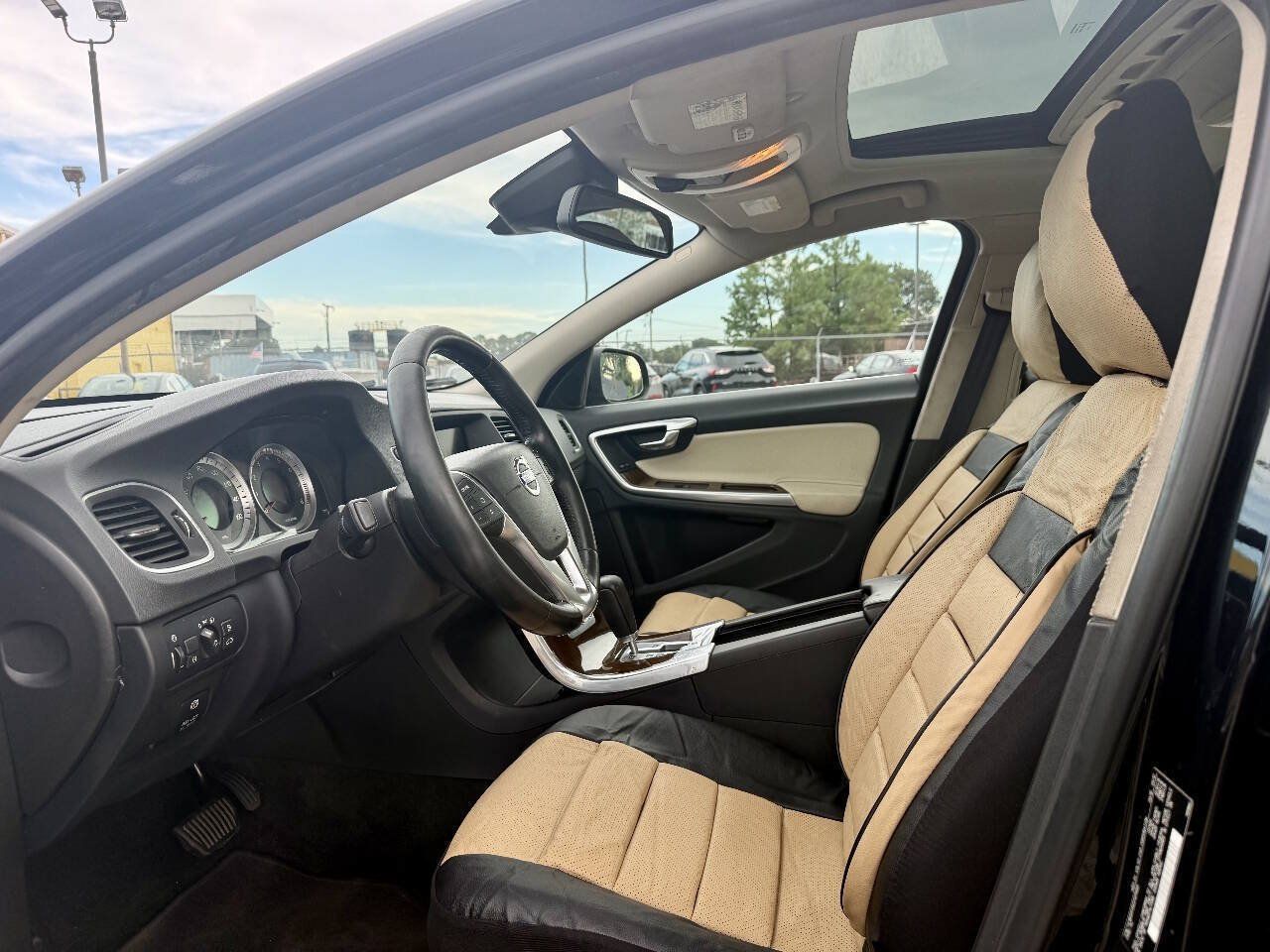 Used 2012 Volvo S60 T5 FWD image 6