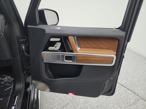 Certified 2025 Mercedes-Benz G 63 AMG 4MATIC image 23