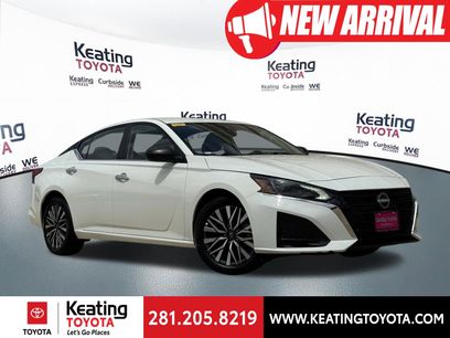 Used 2025 Nissan Altima 2.5 SV