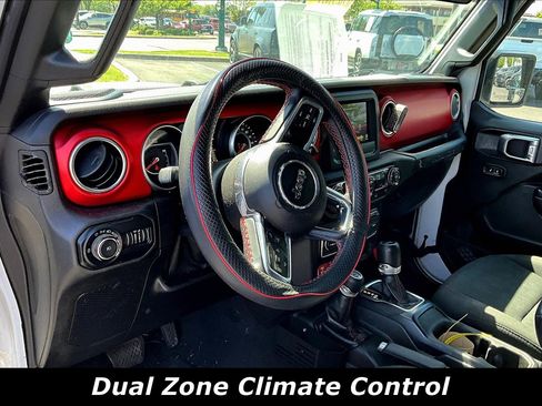 Used 2021 Jeep Wrangler Unlimited Rubicon AWD/4WD image 4