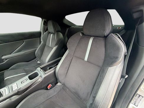 Used 2025 Toyota GR86 Premium RWD image 20