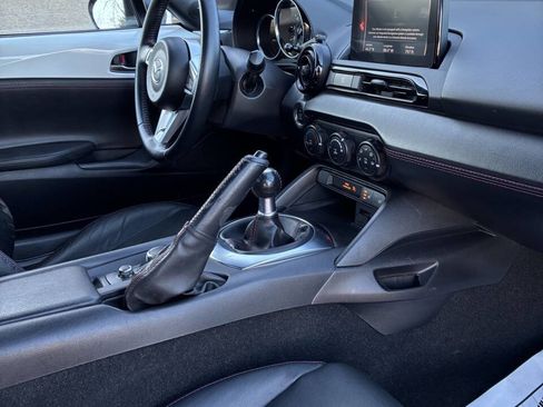 Used 2019 MAZDA MX-5 Miata Club w/ Brembo/BBS Package image 31