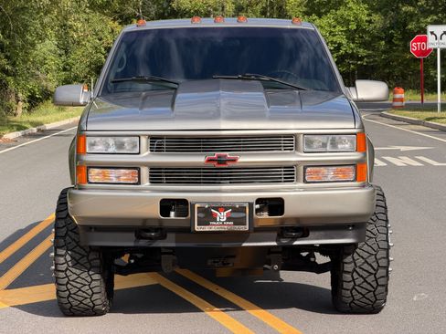 Used 1999 Chevrolet Silverado 3500 4x4 Crew Cab w/ Preferred Equipment Group 3 image 3