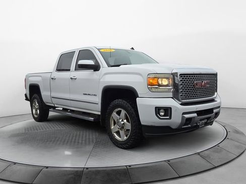 Used 2015 GMC Sierra 2500 Denali image 1