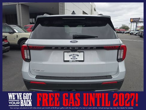 New 2026 Ford Explorer Active w/ Active Comfort Package RWD image 7