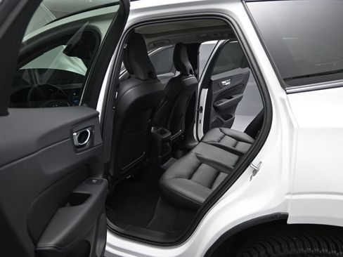 Used 2023 Volvo XC60 T8 Plus AWD/4WD image 15