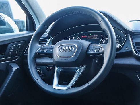 Used 2024 Audi Q5 2.0T Premium image 16