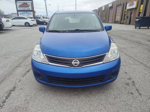 Used 2011 Nissan Versa 1.8 S w/ Plus Pkg FWD image 3