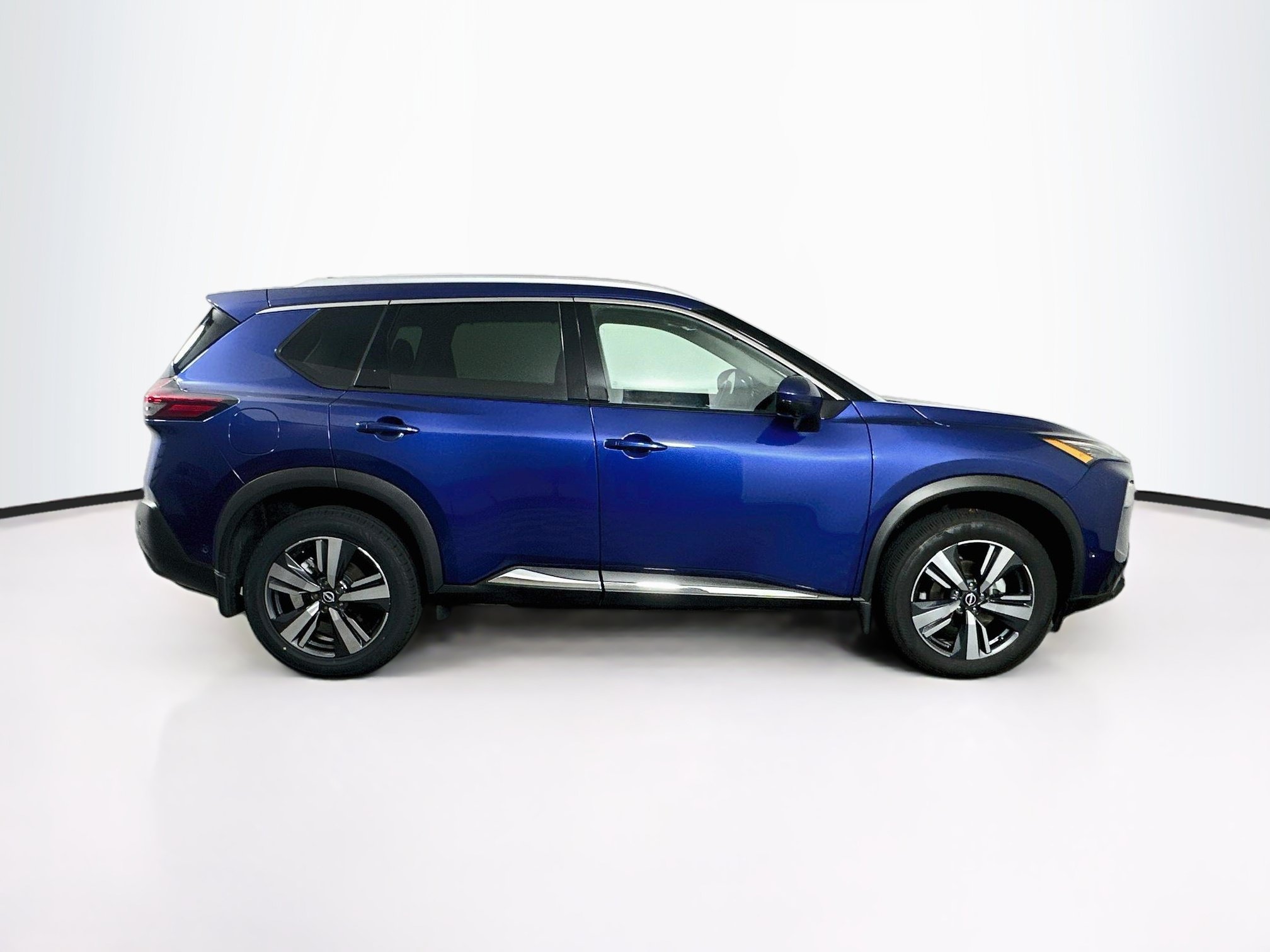 Used 2023 Nissan Rogue SL w/ SL Premium Package FWD image 10