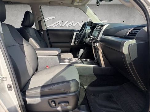 Used 2024 Toyota 4Runner SR5 Premium w/ Moonroof Package RWD image 24