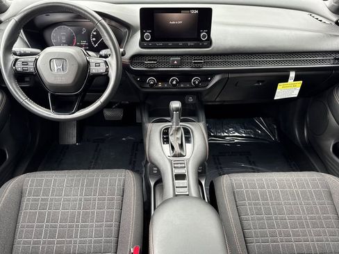 Certified 2025 Honda HR-V Sport image 9