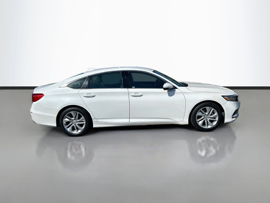 Used 2018 Honda Accord LX image 4