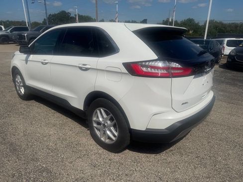 Used 2024 Ford Edge SEL w/ Convenience Package AWD/4WD image 4