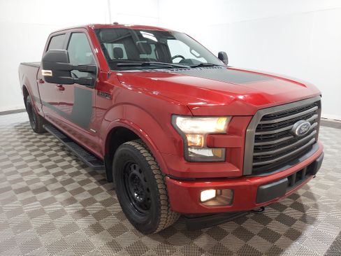 Used 2017 Ford F150 XLT w/ Equipment Group 302A Luxury AWD/4WD image 4