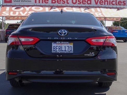 Certified 2019 Toyota Camry LE image 11