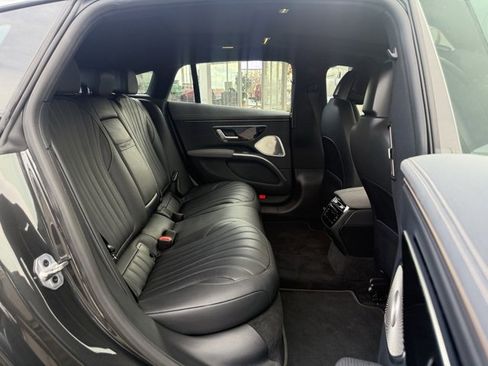 Used 2022 Mercedes-Benz EQS 450+ Sedan image 23