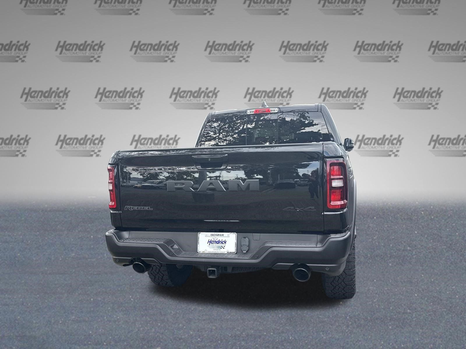 Used 2025 RAM 1500 Laramie w/ Sport Appearance Package AWD/4WD image 7