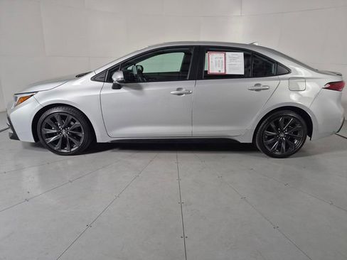 Certified 2025 Toyota Corolla XSE FWD image 2