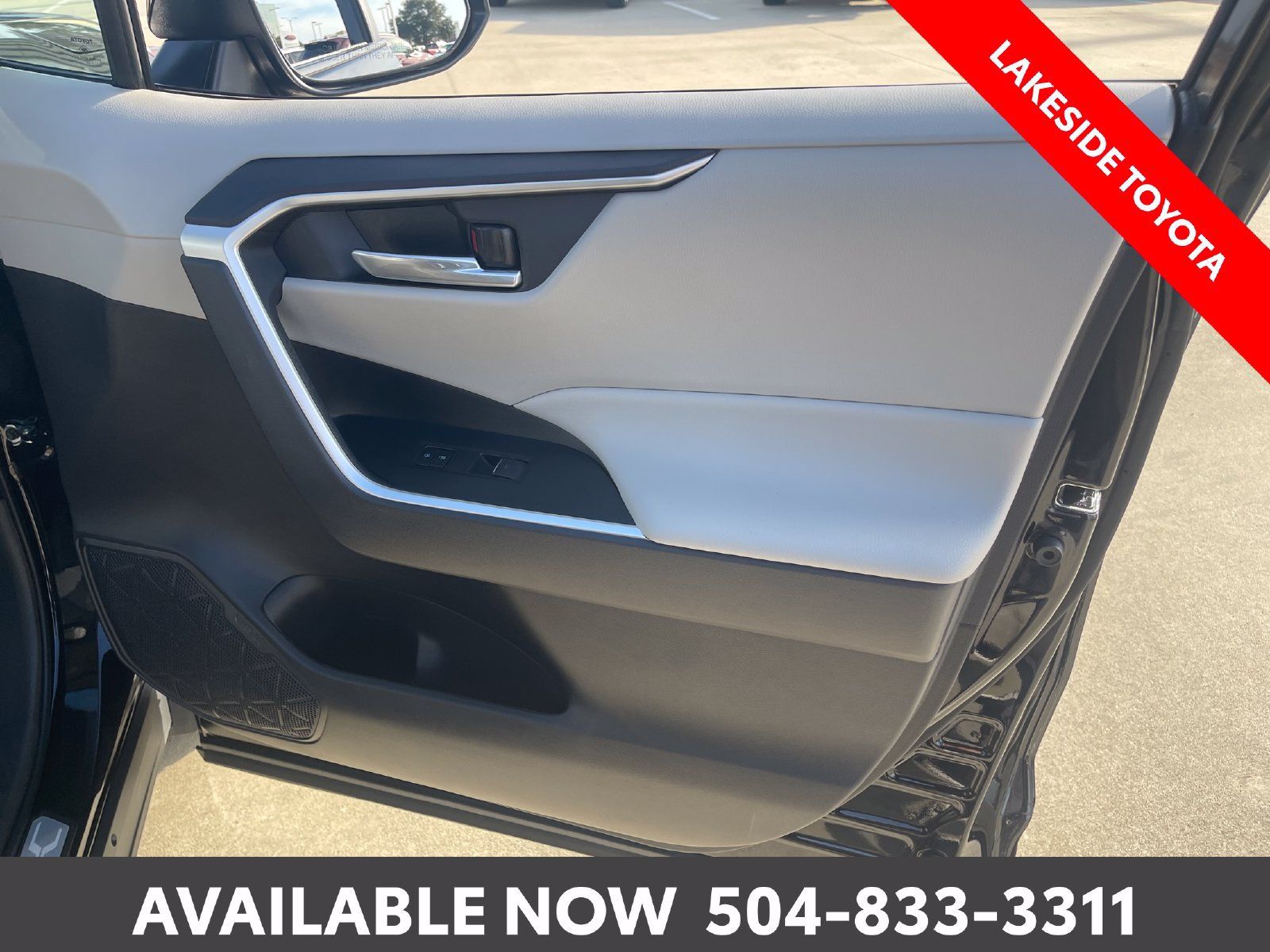Used 2025 Toyota RAV4 XLE Premium FWD image 18