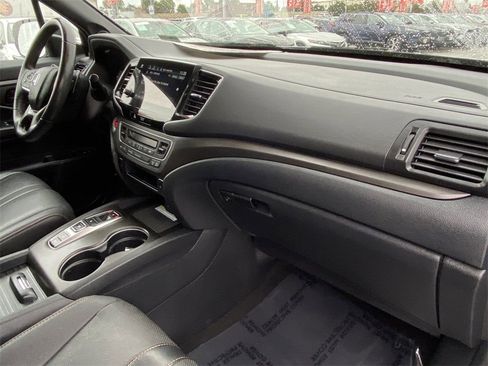 Used 2022 Honda Passport TrailSport image 15