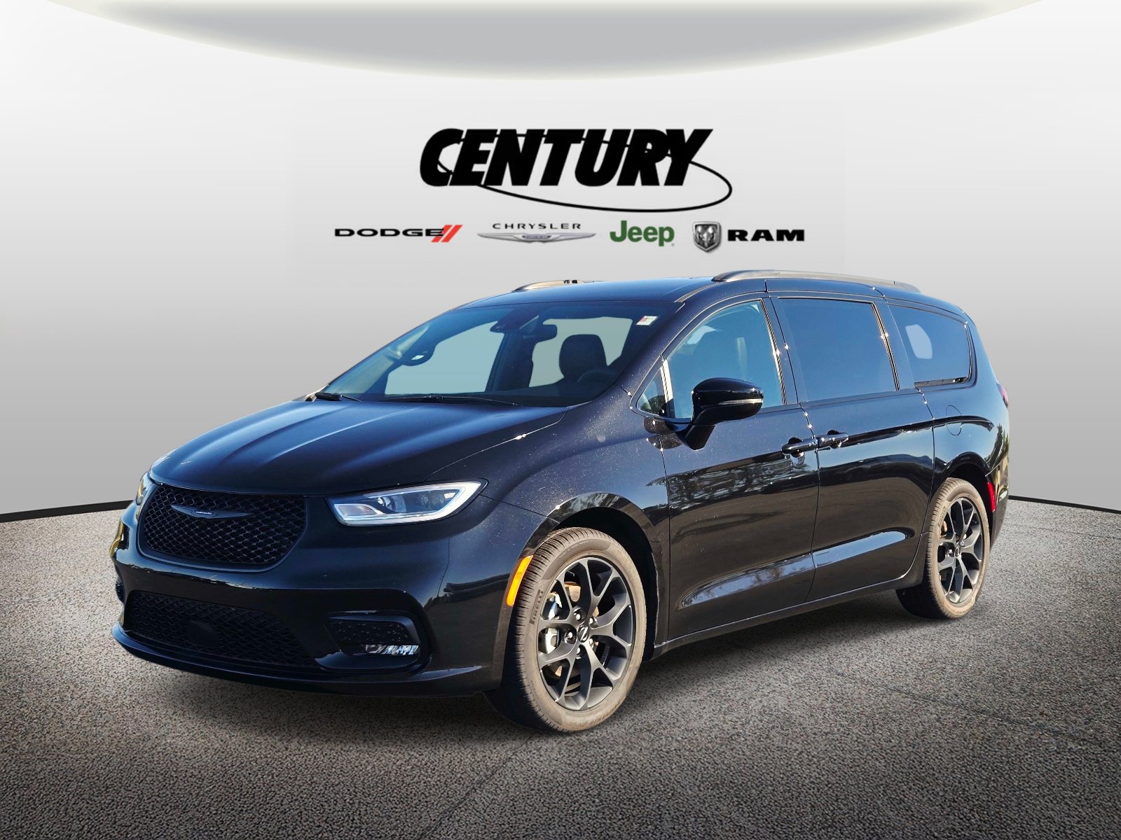 Used 2024 Chrysler Pacifica Touring-L FWD image 8