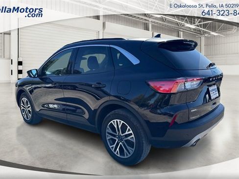 Used 2021 Ford Escape SEL image 5