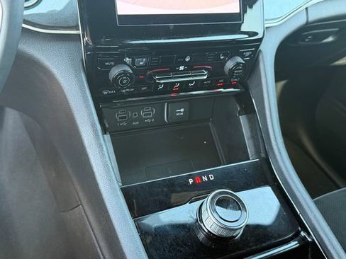Used 2023 Jeep Grand Cherokee Altitude RWD image 22