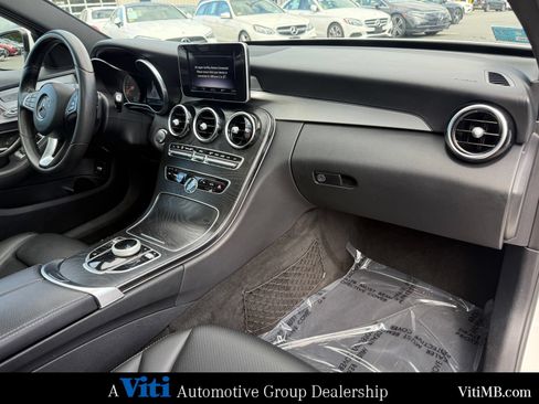 Used 2018 Mercedes-Benz C 300 4MATIC Sedan image 29