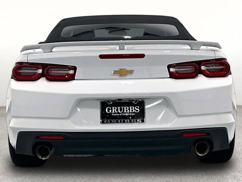 Used 2022 Chevrolet Camaro LT RWD image 4