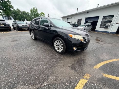 Used 2010 Toyota Venza AWD w/ Convenience Pkg image 18