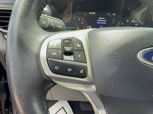 Certified 2023 Ford Explorer XLT w/ Equipment Group 202A AWD/4WD image 27