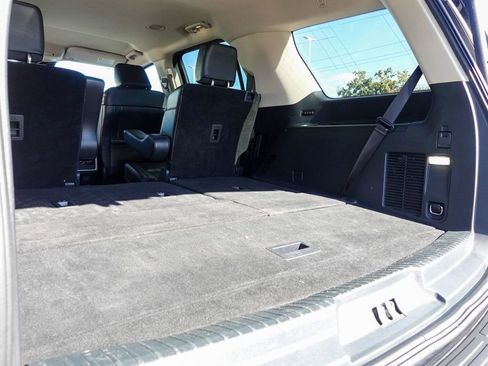 Used 2024 Ford Expedition XLT image 27