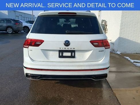 Used 2022 Volkswagen Tiguan SE R-Line image 5