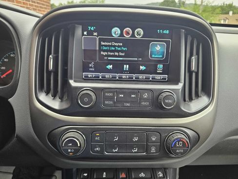 Used 2015 Chevrolet Colorado Z71 AWD/4WD image 40