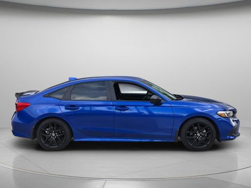 Used 2024 Honda Civic Sport image 3