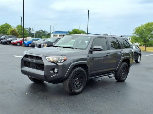 Used 2023 Toyota 4Runner SR5 Premium w/ Moonroof Package RWD image 7