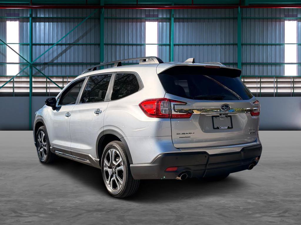 Used 2024 Subaru Ascent Touring AWD/4WD image 3