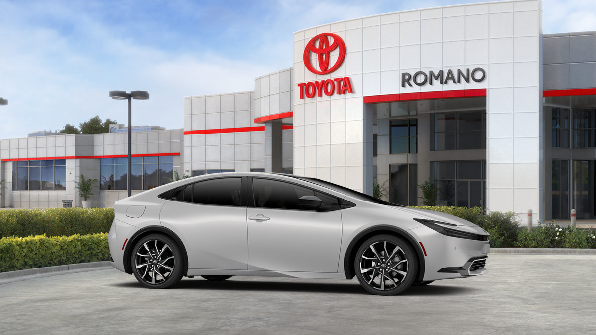 New 2027 Toyota Prius Plug-In Hybrid FWD image 36