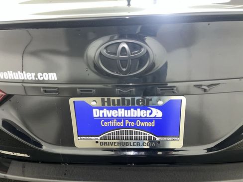 Used 2024 Toyota Camry SE image 11